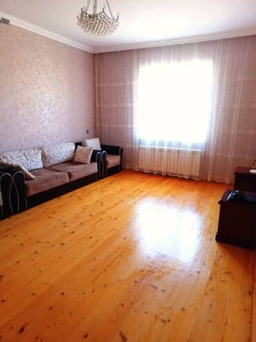 heyet evinde bulaq: 3 otaqlı, 81 kv. m, Yeni təmirli — 2
