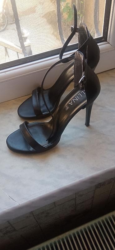 ALLINA qadın sandaleti Bir dəfə geyinilib. 37 razmerdir. Ayağıma