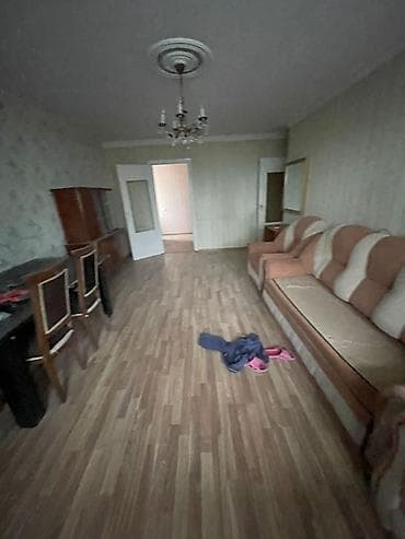 Kommersiya daşınmaz əmlakı: Bakı, 1-ci mikrorayon, 3 otaqlı, Köhnə tikili, m. 20 Yanvar, 55 kv. m — 7