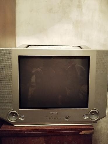 Samsung kineskop televizor - Ekran: təxmini 28–32 düym (4:3 nisbəti) — 1