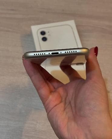 iphone kabel: IPhone 11, 128 GB, Ağ, Zəmanət, Simsiz şarj, Face ID — 3