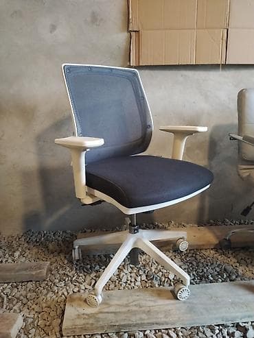 Офисные столы: С колесиками, Рукояти регулируются, Кожа — 8