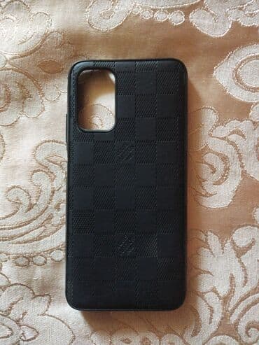 qulaqciq qabi: Qara rəngli telefon qabı, damalı naxışlı səthə və yüngül, toxunma — 1