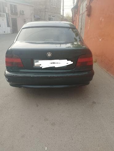 bmw 3 series: BMW 5 series: 2.5 l | 1996 il Sedan — 2