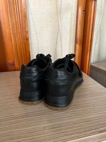 krassovkalar: LOUIS VUITTON krossovkasi teze kimi yarsinnan az giymete ölcusu 41 — 6