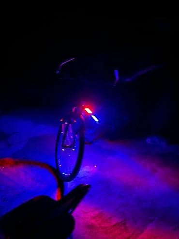 Velosiped ehtiyyat hissələri: Dağ velosipedi, müxtəlif ərazilərdə rahat sürmə imkanı təmin edən qara — 8