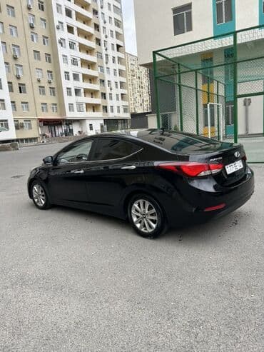 byd maşın qiyməti: Hyundai Elantra: 1.6 l | 2015 il Sedan — 5