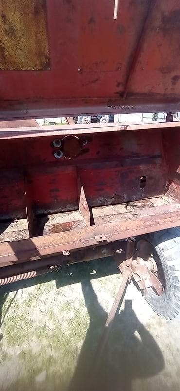 traktor belarus: MKS-6 “Marquis” tipli pres-yığan (saman saman balyası hazırlayan) kənd — 10