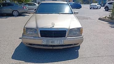 cayenne krilo 2013: Mercedes-Benz C-Class: 2.2 l | 1994 il Sedan — 1