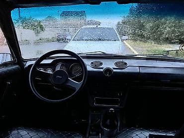 015 diskleri: VAZ 2106, mavi rəng, Kiredit sertleri var 1000m ilkin Xüsusiyyətlər — 2