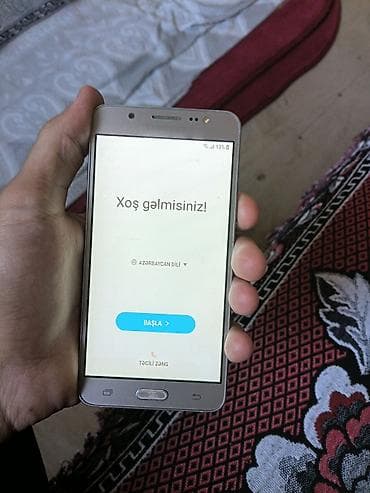 ipone 17 sade: Samsung Galaxy J5 2016, 2 GB, rəng - Qızılı — 1