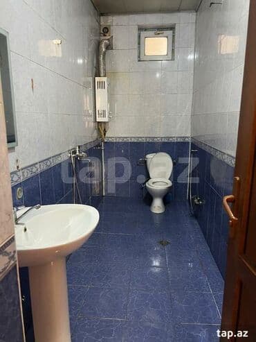 mikrorayon kiraye evler: Geniş və işıqlı otaqlardan ibarət mənzil. Taxta döşəmələr, hündür — 8