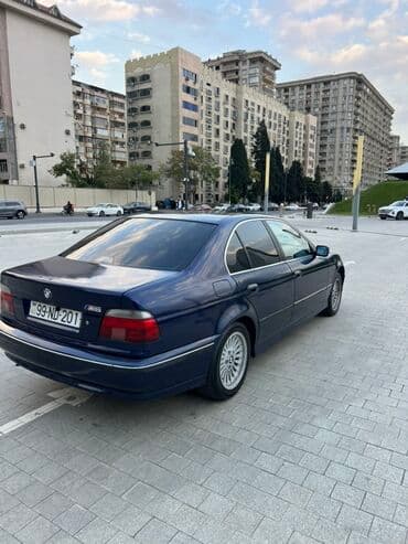 bmw 3 серия 325ix kat: BMW 5 Series sedan (E39 kuzov). Tünd mavi rəng, 4 qapı, arxa — 6