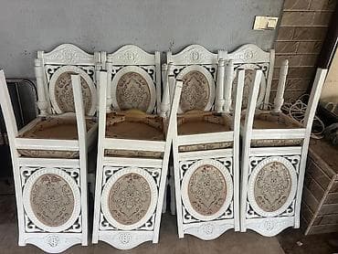 bag stullari: Klassik üslubda yemək otağı dəsti Tərkib: - Açar mexanizmi olan iri — 6