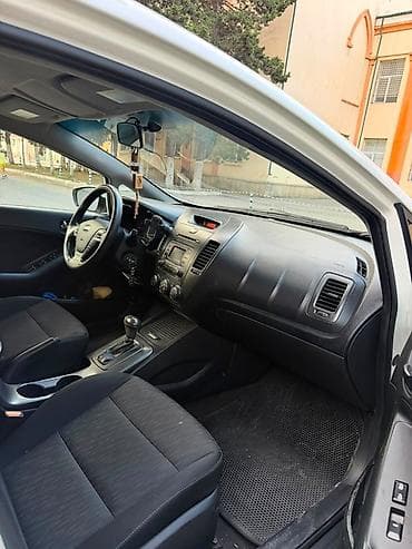 araba motoru: Kia forte səliqəli sürülüb mator karopkada heç bir problem yoxdur — 6