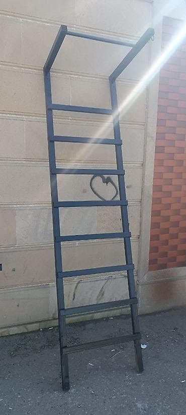 boks lapa: Dəmir materiyalıdı yeni rənglənib .üst tərəfində boks kisəsi və ya — 3