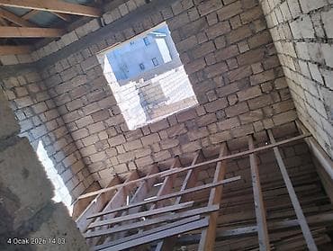 Həyət evləri və villalar: Satılır: yarımçıq tikili fərdi yaşayış evi. Maklerlər narahat etməsin — 3