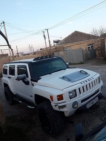 disk qabı: Hummer H3, ağ rəng, off-road üçün təkmilləşdirilmiş komplektasiya — 2