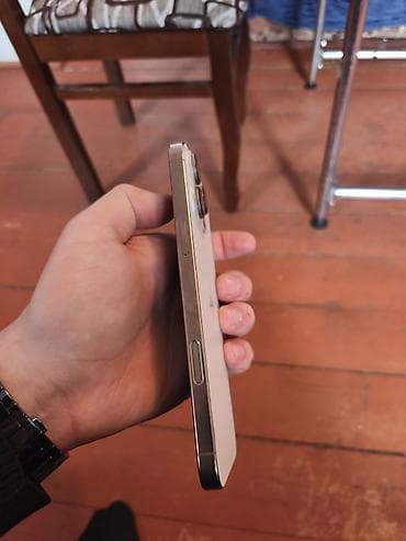 iphone 6 telefonunu al: IPhone 16 Pro Max, 256 GB, Qızılı — 3