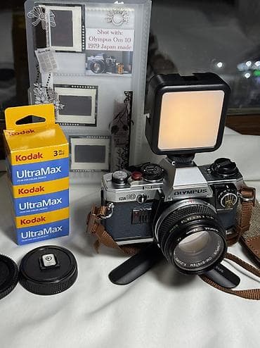 fotokamera: 1979-cu il Yaponiya istehsalı. Olympus OM 10 35 mm film ilə işləyən — 8