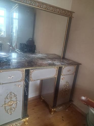 klassik mebeller: Güzgülü — 2