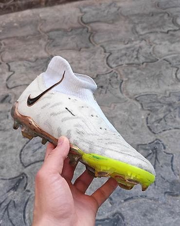 Nike Phantom Luna Elite DF FG futbol butsası. Salamm Butsii lalafo.az -da Nike Phantom Luna Elite DF FG futbol butsası. Salamm Butsii