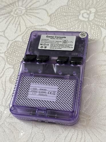 playstation ekranı: R36S portativ retro oyun konsolu – bənövşəyi şəffaf korpuslu, 3.5" — 4