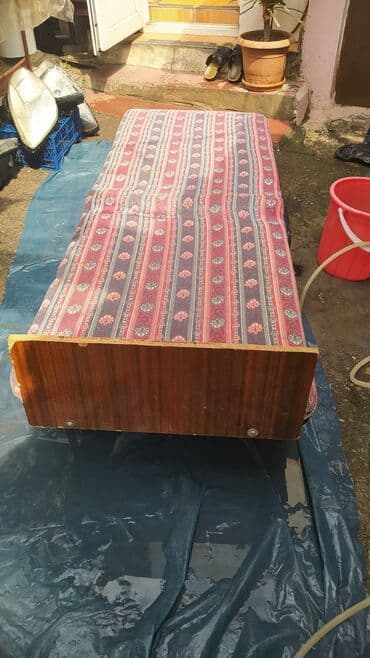 раскладушка с матрасом: Б/у, Раскладушка с матрасом — 1