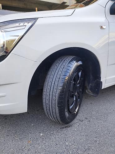 luaz satilir: Ravon R4: 1.5 l | 2020 il 146000 km Sedan — 8