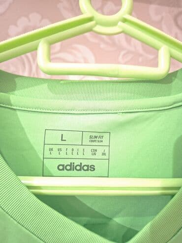 спортивный инвентарь в баку: Qarabaĝin Formasi
Uvan Razin — 4