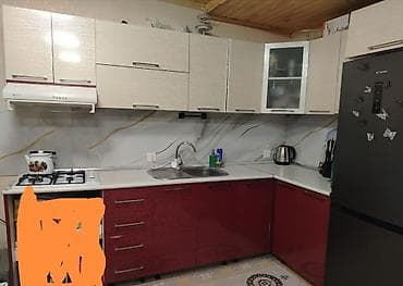 samovar 10 litre: Mətbəx mebeli satılır 250₼. ölçü 4m. Üzərində moyka verilir.Ünvann — 1