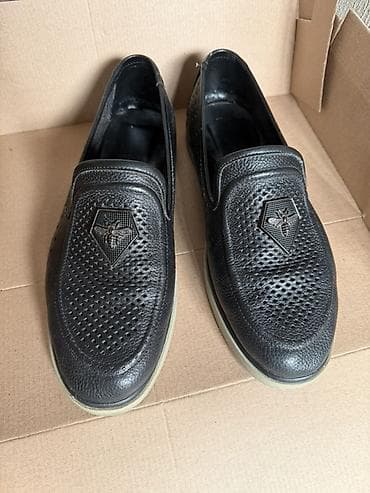 Məhsul: Kişi loafer ayaqqabısı - Rəng: qara - Ölçü: 41 (altlıqda