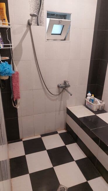 ucar ev: Pirşağı qəs. 4 otaqlı, 180 kv. m — 32