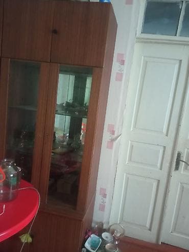 blok qapilari: Taxta vitrinli bufet/dolab - Material: ağac əsaslı (laminat örtüklü) — 4
