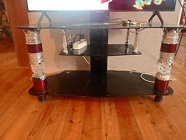 İşlənmiş, Düz TV altlığı, Polkalı, Şüşəli