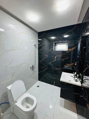 kirayə evlər bakı 2023: Satılır: Hovuzlu həyət evi - Fasadda ağ kərpic üslublu müasir bina — 7