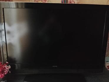 ariston 50 l: Televizor Beko LCD 40" — 1