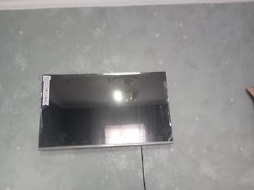 hdm: TAUBE Smart TV (divar montajlı) - Ekran: təxminən 43–50 düym — 2