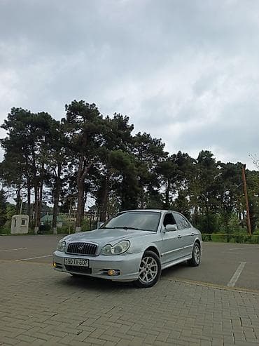 Hyundai Sonata: 2 l | 2003 il Sedan