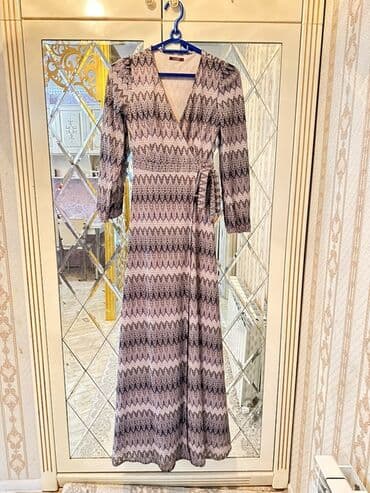 Toy paltarları və aksesuarları: İki fərqli qadın paltarı dəsti 1) Qara krujeva üstlü, aşağı hissəsi — 7