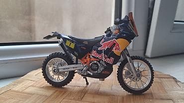 Искусство и коллекционирование: Kolleksiya üçün die-cast motosiklet modeli – KTM rally/dirt bike (Red — 3