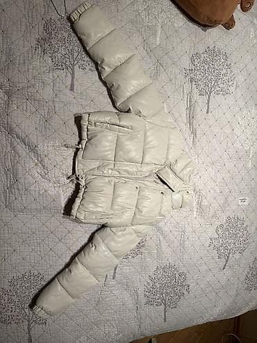xonca satisi: Puxovik kurtka, Bershka, XS — 1