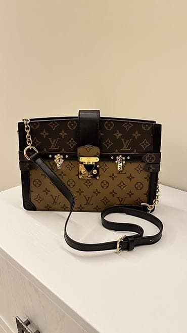 Çiyin çantası, Louis Vuitton