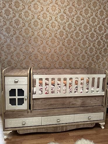 ucuz manej: Oğlan və qız üçün, Dördbucaq, Beşik, Dəst ilə, Matrassız, Yellənmə mexanizmsiz — 1