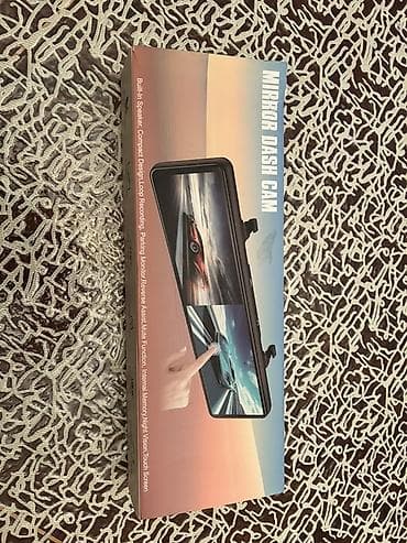 Видеорегистраторы: Güzgü tipli avtomobil videoregistratoru Xüsusiyyətlər: - İki kamera — 6