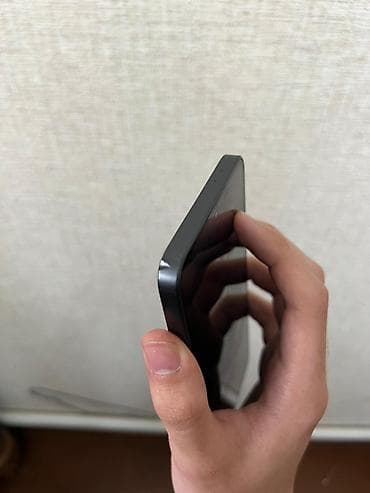 samsung 9192: Samsung Galaxy S23, цвет - Черный, Беспроводная зарядка — 4