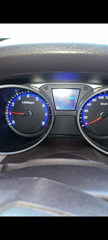 Hyundai: Hyundai ix35: 2 l | 2012 il Krossover — 5