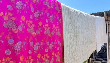 cehizlik sandiqlar: Cehizlik yorganlar. Teze heyetde yuyulub sırınıb. 👍🏻 yorganìn biri 80 — 2