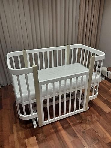 Oğlan və qız üçün, Dördbucaq, Beşik, Dəstsiz, Matras ilə, Yellənmə mexanizm ilə