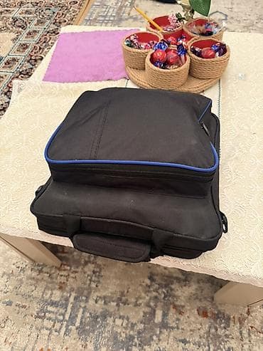 PlayStation 4 Pro komplekti:Magaza deyil. – Konsol: PS4 Pro (4K uyğun — 3
